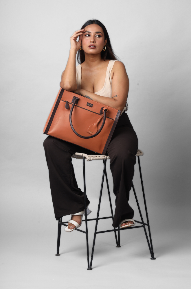 CARAMEL MOCHA TOTE