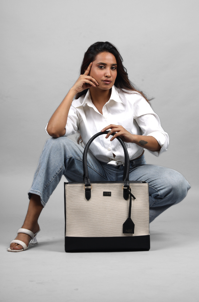 SHELLY TOTE BAG