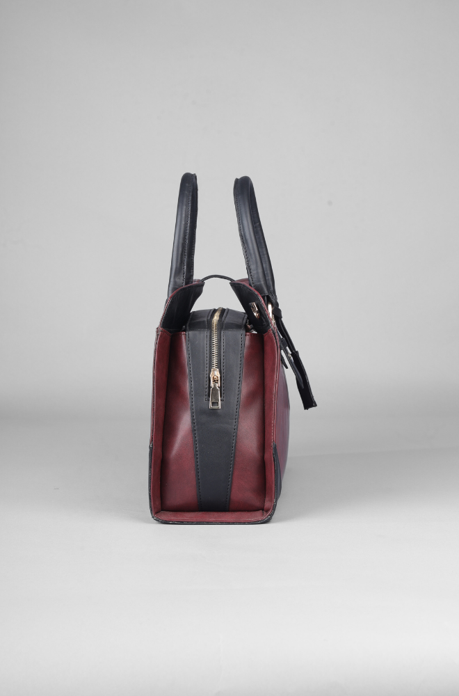 WALNUT HAND BAG