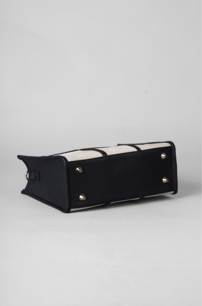 THE HOLLACE SLING