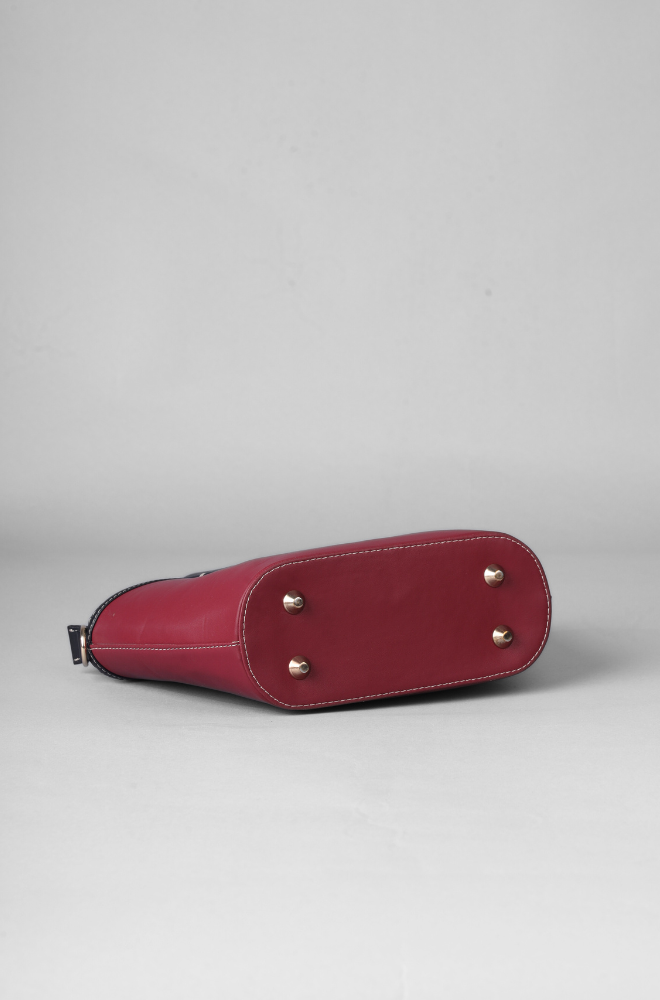 ALIZA SLING BAG