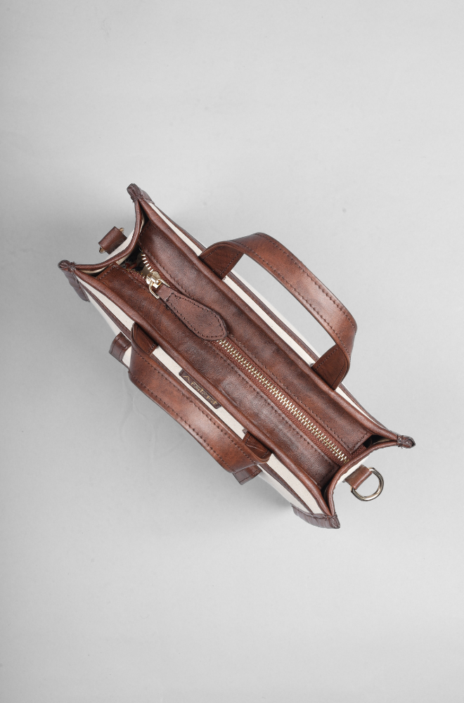 URBAN LUXE SLING BAG