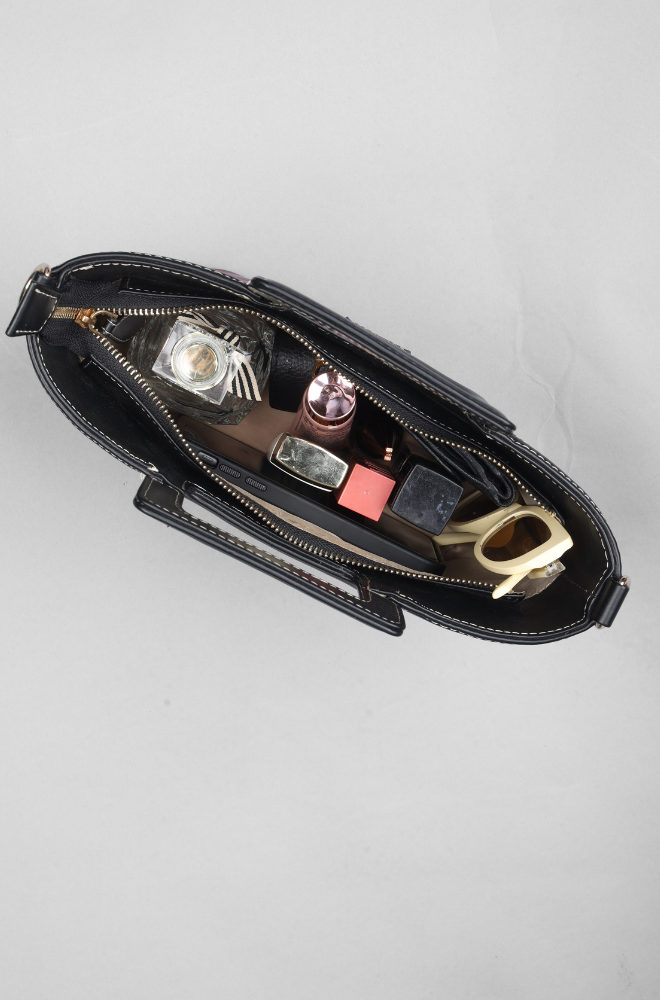 ALIZA SLING BAG