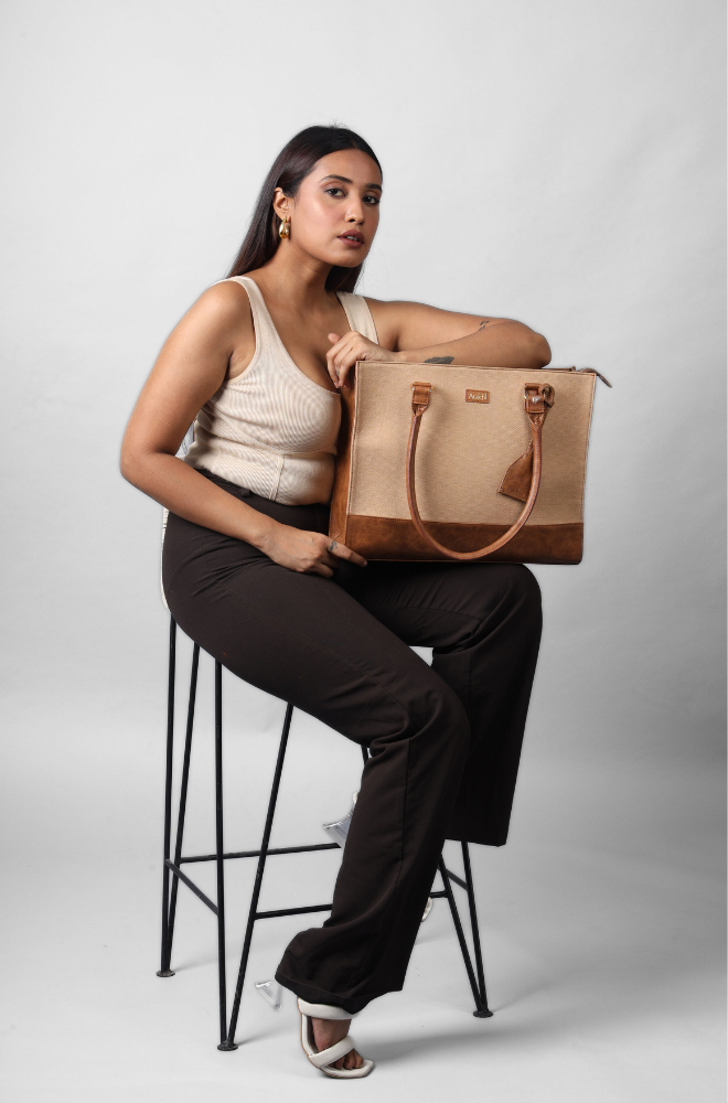 SHELLY TOTE BAG